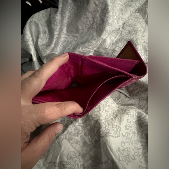 Pre loved. Coach Signature Collection Bi-Fold Compact Wallet pink - Picture 9 of 16